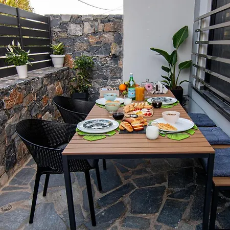 Nisi Luxury Suites With Private Pool In Gouves Kato Gouves Εξωτερικό φωτογραφία
